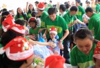 CLB Phong Thủy Huỳnh Mai tặng quà Tết cho Trẻ em nhiễm chất độc da cam, Trẻ em khuyết tật, mồ côi và các Cụ già neo đơn tại Q.3 – Tp HCM