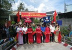 Chi Hội Từ Thiện Huỳnh Mai tổ chức đi khánh thành cây cầu ” Viện Lúa Đồng Bằng sông Cửu Long” và trao tặng 100 phần quà tết cho bà con nghèo ở huyện Thới Lai, Cần Thơ